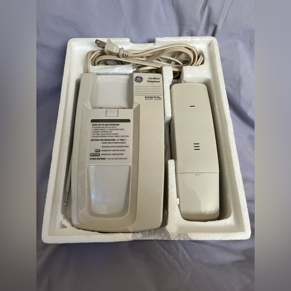 Land line portable phone - Picture 2 of 3